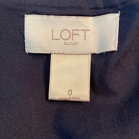 Loft Valley Dark Floral Silky Pleated Skirt Women’s 27 Inch Waist Loft SZ 0 - Picture 7 of 12